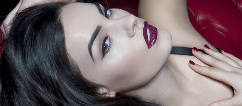 Brunette Lady with HD Brows